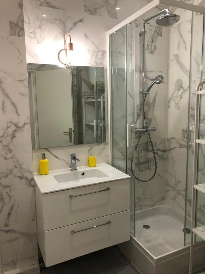 Modern Apartment 1Room Canal Terrace Lake 400M Анси Екстериор снимка